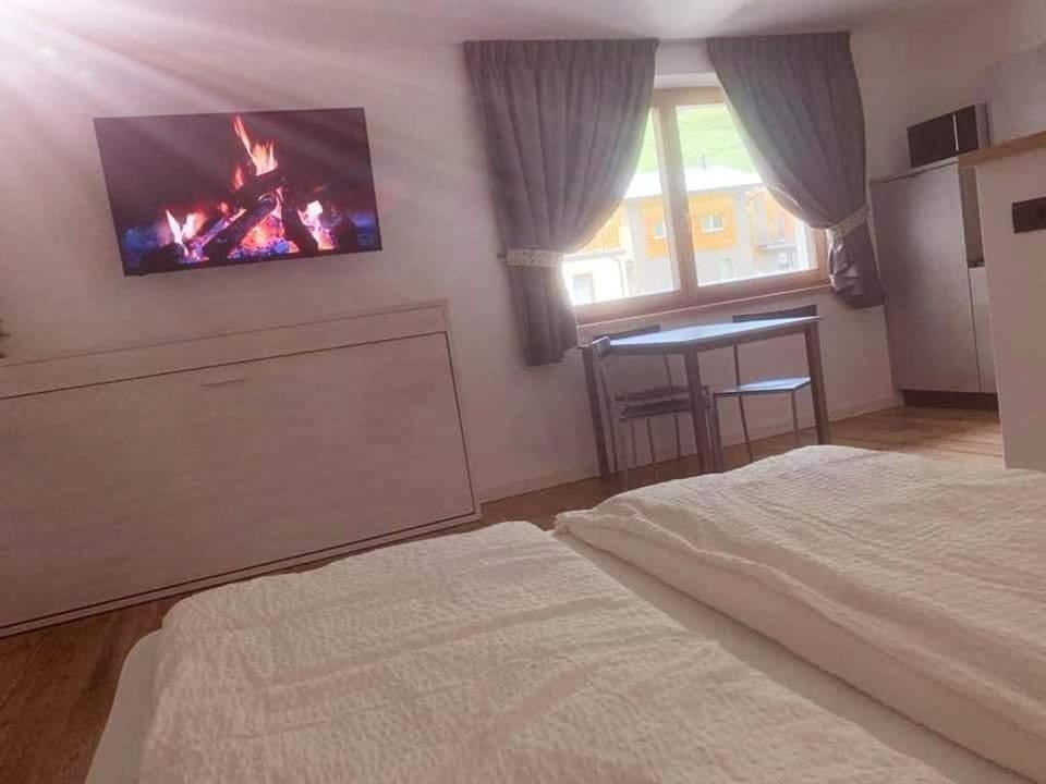 Chalet dal Grant Livigno Bagian luar foto
